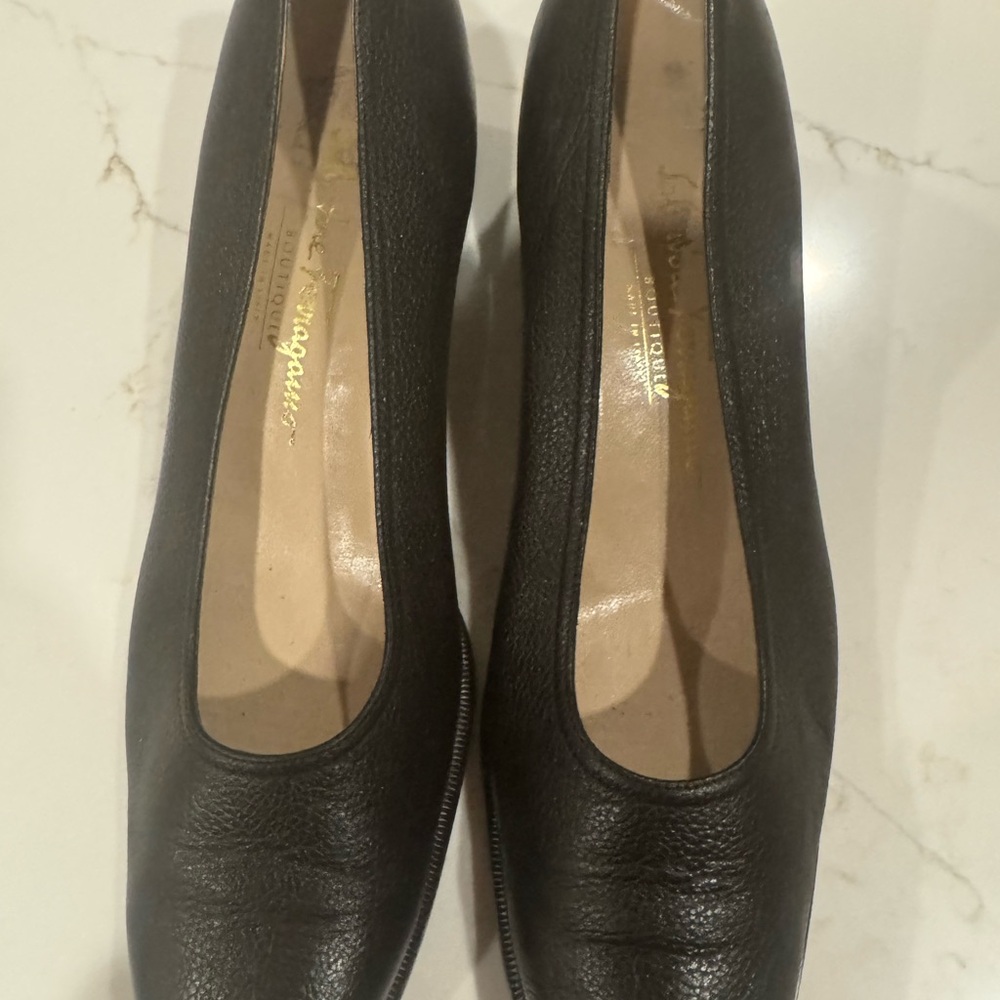Salvatore Ferragamo Black Leather wedge heel size 10B - Picture 2 of 6